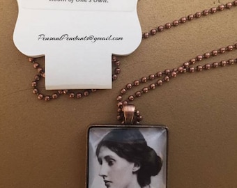 Virginia Woolf pendant necklace