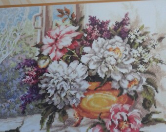 SUMMER FLOWERS No 3 is a 14 count cross stitch kit