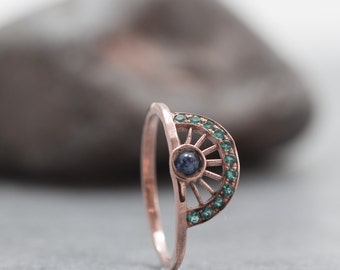 Fan ring, Crown Ring, Sapphire ring, Rose Gold Ring, Green Stones, Wheel, Red Gold, Dainty, Stacking ring, September birthstone