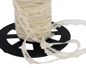 3 Yards Cream Vintage Lace - 3/8 inch wide