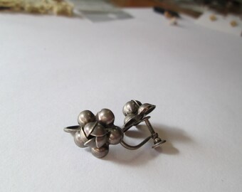Vintage sterling flower earrings