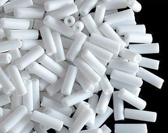 20gr Preciosa Czech Beads Bugles, round profile with round hole, size 7x2,1 mm, White Opaque Matted (BSB063)