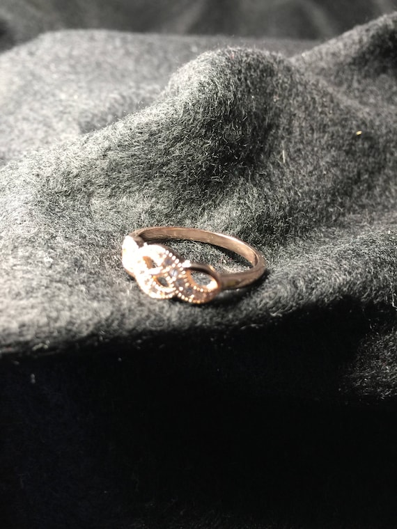Women Rose Gold Ring Size 6 with Embedded Zirconia Diamonds