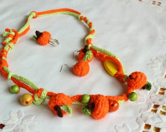 Halloween Crochet Miniature Pumpkins, Set of Crochet Necklace Earrings and Ring with Festive Mini Pumpkins, Crochet Jewelry for Halloween