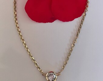 Diamond bezel pendant necklace in 14k yellow gold