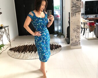 Stunning 1950s Floral Vavavoom Peggy Hunt