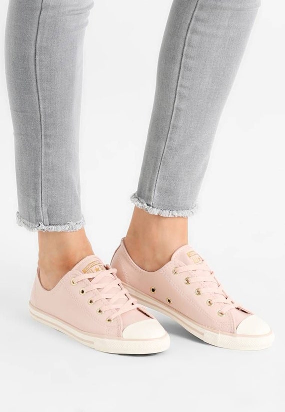 converse dainty beige converse dainty beige