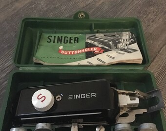 1940's vintage Singer button sewer