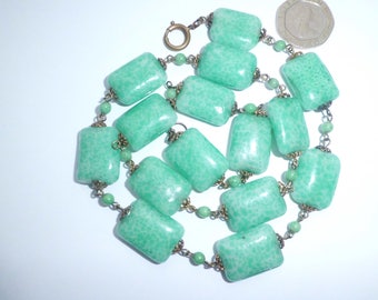 Vintage Art Deco Peking Glass Bead Necklace