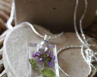 Handmade Blue Porterweed Flowers Resin Pendant Necklace With Metal Chain