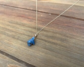Raw Green Kyanite Necklace ~ 14K Gold Fill ~ Rough Kyanite ~ Green Kyanite Blade ~ Wire Wrapped Kyanite ~ Minimalist Pendant ~ Raw Gemstone