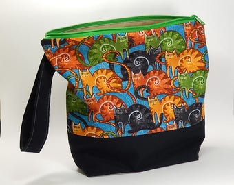 Knitting bag, cat project bag, knitters gift, knitting zipper pouch, gift for knitter, cat fabric tote, Mother's Day gift