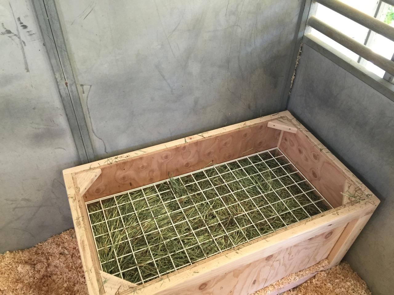 Slow Feeder for Horses / Wood Slow Feeder / Slow Grazer