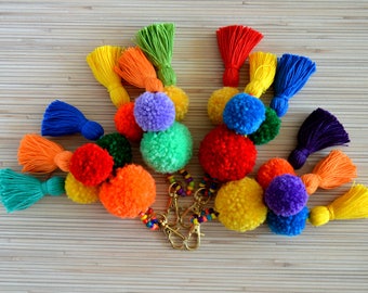 Pom pom keychain Tassel keychain Pom pom bag charm Tassel purse charm Pom Pom Tassel Handbag Charm Pompom Key chain Boho Key Ring Orange Red