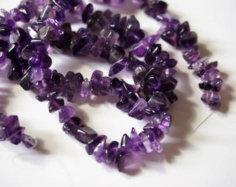 Amethyst chips. Natural amethyst chips. Purple gemstone beads