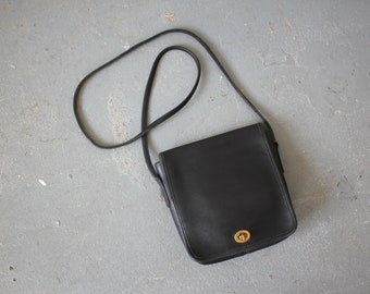 vintage coach purse / black leather coach cross body bag / 1980s coach leather handbag / 80s coach shoulder bag / small leather purse