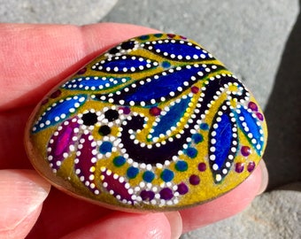 tiny boho leaves / painted rocks/ painted stones/ boho art/ hippie art/ tiny painted rocks / tiny art/ tiny paintings/ items for altars/