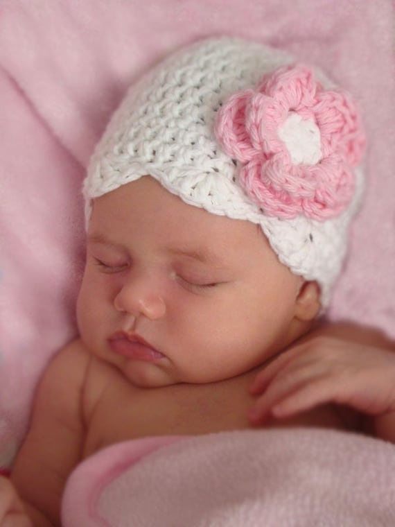 Newborn baby girl hat white with pink crochet