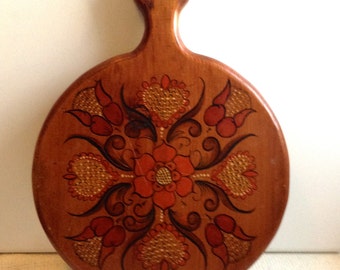 Vintage Rosemaling Painted Wood Cutting Board. Mid Century, Danish Modern. Norwegian, Eames ERA. Vintage 1960s.
