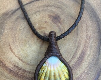 Leather wrapped sunrise shell necklace