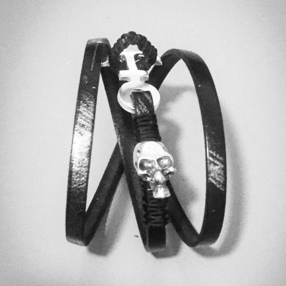 Wrap around skull anchor bracelet in Sterling silver and genuine leather