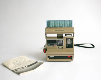 Vintage Polaroid QUICK 610 land camera - 600 series