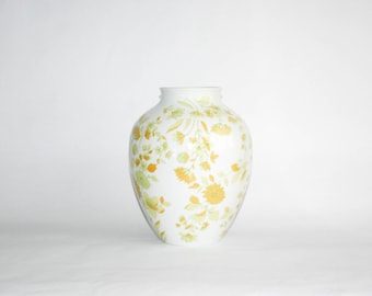 Vintage Richard Ginori Porcelain Vase