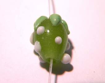 2 glass beads lampwork - Strawberry Green Apple - 13 mm - F96