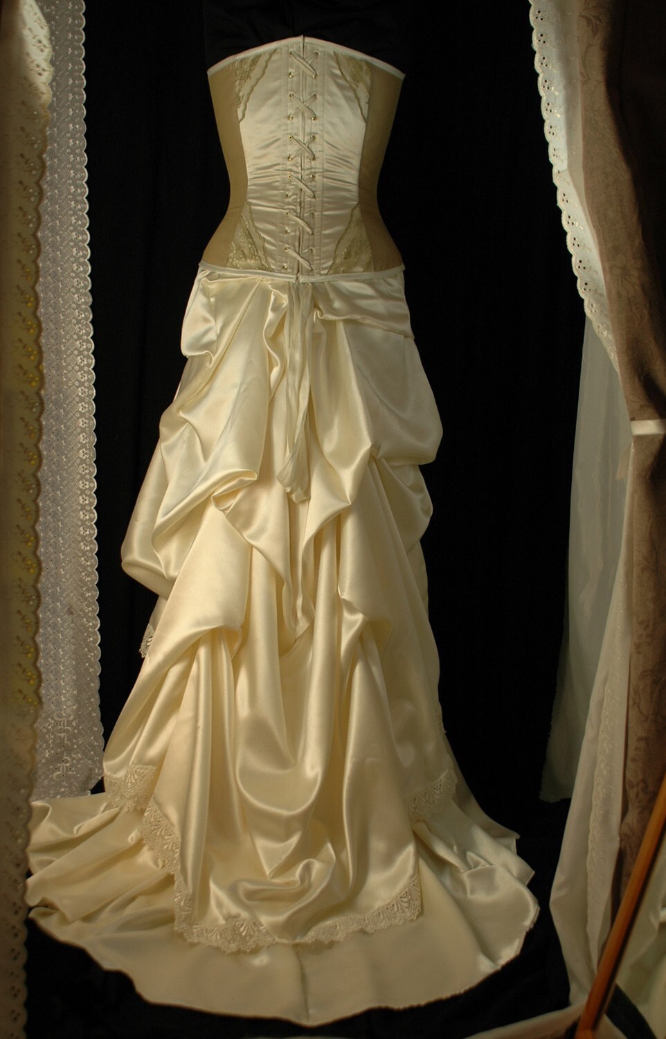 Clementine Ready to ship in size 16 Bridal gown in ivory