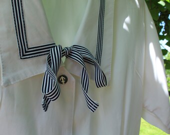 Collared blouse vintage Navy blue/white bow