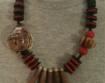 Vintage, Hand Crafted Carved Seashell Necklace