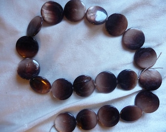 Bead, Mother of Pearl, 20mm Flat Round Coin, Shades of Brown. Sold per 15 inch strand. There are 20 beads on the strand.