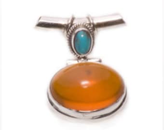 Fine Vintage design Silver Amber/Turquoise Pendant - with a Silver Chain.