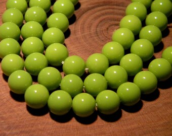 20 baked glass - 8 mm - smooth beads-pistachio green shiny bright PG126 5