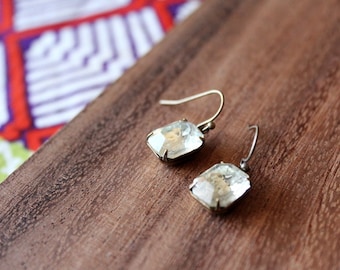 vintage glass earrings - clear