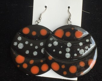 Earrings round dangling constellation black, Orange and gray