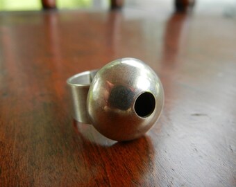 Sterling Silver Hollow Form Minimalist Pod Ring - wide band, size 7