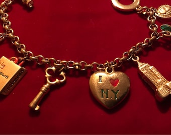 RARE Vintage Bloomingdales - I Love NY - charm bracelet