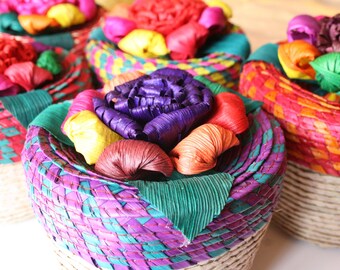 Mexican Basket - Woven palm jewelry box - 1 pc- Randomly picked