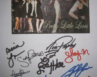 Pretty Little Liars Signed TV Screenplay Script X10 Autograph Lucy Hale Holly Marie Combs Troian Bellisario Ashley Benson Bianca Lawson
