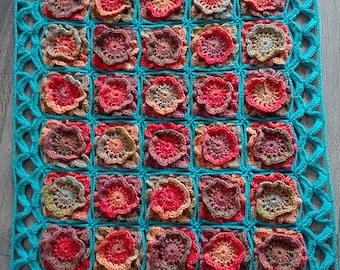Crochet throw flowers