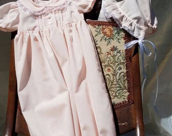 newborn daygown/ newborn layette