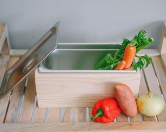 Wood countertop compost bin