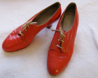 Vintage Orange Oxford Heels