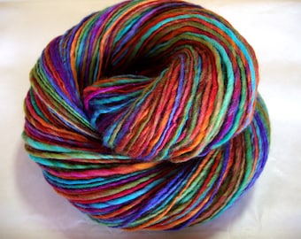 Handspun merino yarn, single yarn, rainbow yarn, light worsted weight, crocheting yarn, KINGFISHER 2, 3.5oz/228yds, 100g/205m, 100% wool