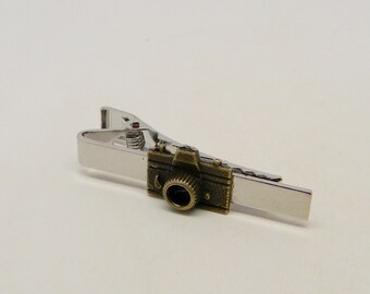 Steampunk tie bar. Steampunk men. Steampunk tie clip.