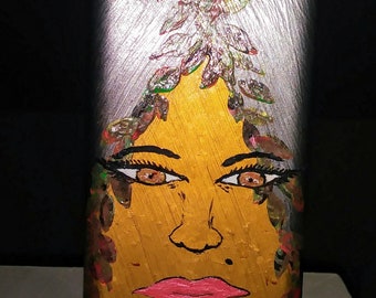 Triangle Shape "Faces on Vases"