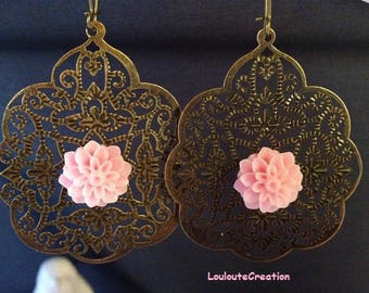 Earrings large filigree and pale pink chrysanthemum flowers prints