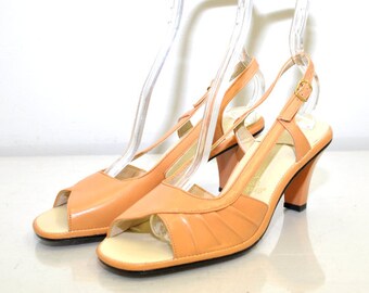 Vintage 1970s Slingback Sandals | Hush Puppies | Size 8
