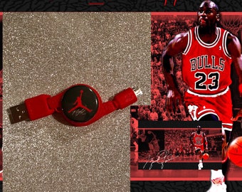Chicago Bulls Michael Jordan Retractable USB Android charger